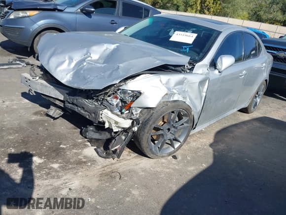 ✅ 2011 Lexus IS 250 • VIN: JTHBF5C25B5129390 • Лот: 43519664. Опубликован ранее на IAAI с пробегом 142 212 миль. Бесплатный доступ к архиву аукционных продаж из США и подробный отчёт об истории автомобиля на DreamBid. Изображение 17.