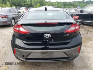 ✅ 2017 Hyundai Ioniq SEL • VIN: KMHC75LC2HU028460 • Lot: 59459134. Wystawiony na Copart z przebiegiem 77 841 mil. Bezpłatny archiwum sprzedaży aukcyjnych z USA i szczegółowy raport historii pojazdu na DreamBid. Zdjęcie 6.