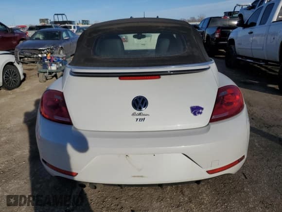 ✅ 2014 Volkswagen Beetle 2.0L TDI • VIN: 3VW5L7ATXEM816360 • Lot: 45589285. Listed on Copart with 78,758 mi. Free auction sales archive from the USA and detailed vehicle history report at DreamBid. Image 6.