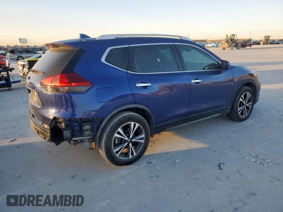 ✅ 2020 Nissan Rogue S • VIN: JN8AT2MTXLW031693 • Lot: 92104805. Wystawiony na Copart z przebiegiem 46 477 mil. Bezpłatny archiwum sprzedaży aukcyjnych z USA i szczegółowy raport historii pojazdu na DreamBid. Zdjęcie 3.