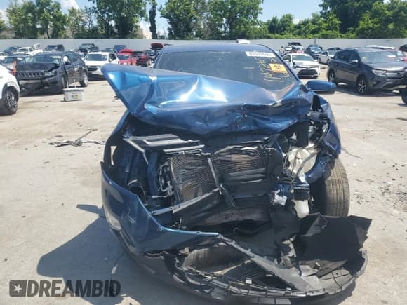 ✅ 2019 Chevrolet Equinox LT • VIN: 2GNAXKEV1K6171034 • Lot: 63049665. Wystawiony na Copart z przebiegiem Nie podano. Bezpłatny archiwum sprzedaży aukcyjnych z USA i szczegółowy raport historii pojazdu na DreamBid. Zdjęcie 5.