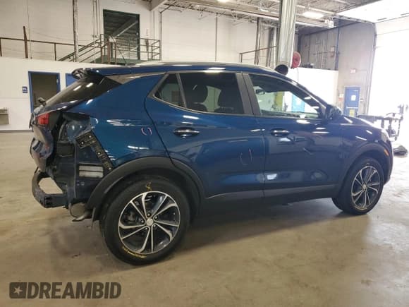 ✅ 2020 Buick Encore GX Select • VIN: KL4MMESL7LB128314 • Лот: 80570305. Опубликован ранее на Copart с пробегом 38 558 миль. Бесплатный доступ к архиву аукционных продаж из США и подробный отчёт об истории автомобиля на DreamBid. Изображение 3.
