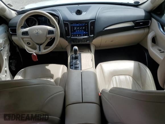 ✅ 2018 Maserati Levante GranLusso • VIN: ZN661XUL8JX272193 • Лот: 62757515. Опубликован ранее на Copart с пробегом 82 681 миль. Бесплатный доступ к архиву аукционных продаж из США и подробный отчёт об истории автомобиля на DreamBid. Изображение 8.