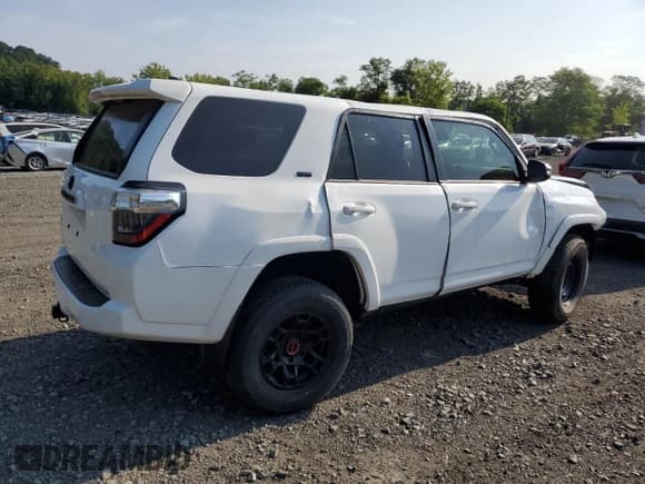 ✅ 2023 Toyota 4Runner SR5 Premium • VIN: JTENU5JR9P6133301 • Lot: 68360545. Wystawiony na Copart z przebiegiem 14 776 mil. Bezpłatny archiwum sprzedaży aukcyjnych z USA i szczegółowy raport historii pojazdu na DreamBid. Zdjęcie 3.