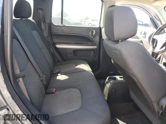 ✅ 2010 Chevrolet HHR LS • VIN: 3GNBAADB4AS537687 • Lot: 49094095. Listed on Copart with 187,389 mi. Free auction sales archive from the USA and detailed vehicle history report at DreamBid. Image 11.