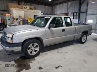 ✅ 2004 Chevrolet Silverado 1500 LS • VIN: 2GCEC19T341327793 • Lot: 79124354. Wystawiony na Copart z przebiegiem 289 636 mil. Bezpłatny archiwum sprzedaży aukcyjnych z USA i szczegółowy raport historii pojazdu na DreamBid. Zdjęcie 1.