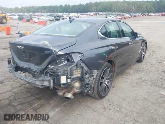 ✅ 2019 Genesis G70 Sport • VIN: KMTG24LA2KU012670 • Lot: 43324347. Wystawiony na IAAI z przebiegiem 98 763 mil. Bezpłatny archiwum sprzedaży aukcyjnych z USA i szczegółowy raport historii pojazdu na DreamBid. Zdjęcie 4.