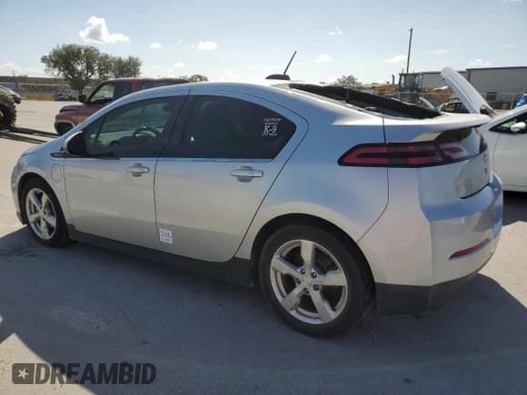 ✅ 2015 Chevrolet Volt • VIN: 1G1RA6E45FU103833 • Lot: 77586244. Wystawiony na Copart z przebiegiem 183 753 mil. Bezpłatny archiwum sprzedaży aukcyjnych z USA i szczegółowy raport historii pojazdu na DreamBid. Zdjęcie 2.