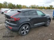 ✅ 2023 Volvo C40 Plus • VIN: YV4ED3GL1P2064913 • Lot: 72328933. Wystawiony na Copart z przebiegiem 12 142 mil. Bezpłatny archiwum sprzedaży aukcyjnych z USA i szczegółowy raport historii pojazdu na DreamBid. Zdjęcie 3.