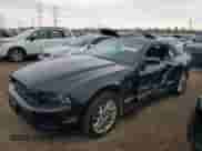 2014 Ford Mustang V6 с VIN 1ZVBP8EM1E5305903, выставлен на аукционе Copart как лот 86144315 с пробегом 172 158 миль миль и Списание • Salvage title. История ставок и продаж доступна на DreamBid. Изображение 1.