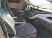 2017 Chevrolet Bolt EV Premier с VIN 1G1FX6S0XH4190392, выставлен на аукционе Copart как лот 76500553 с пробегом 40 141 миль миль и . История ставок и продаж доступна на DreamBid. Изображение 7.