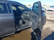 ✅ 2021 Toyota Highlander XSE • VIN: 5TDJZRAH6MS083116 • Lot: 43610147. Listed on IAAI with 87,661 mi. Free auction sales archive from the USA and detailed vehicle history report at DreamBid. Image 5.