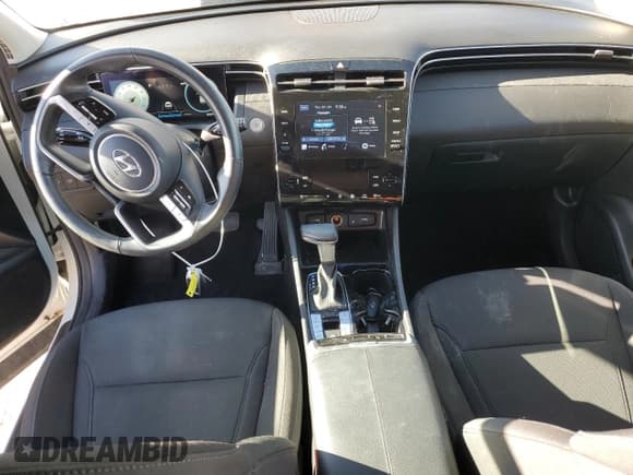 ✅ 2022 Hyundai Tucson SEL • VIN: 5NMJFCAE8NH033348 • Lot: 76280764. Wystawiony na Copart z przebiegiem 26 869 mil. Bezpłatny archiwum sprzedaży aukcyjnych z USA i szczegółowy raport historii pojazdu na DreamBid. Zdjęcie 8.