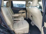 ✅ 2015 Toyota Highlander Limited • VIN: 5TDDCRFH8FS010453 • Lot: 80849955. Wystawiony na Copart z przebiegiem 155 164 mil. Bezpłatny archiwum sprzedaży aukcyjnych z USA i szczegółowy raport historii pojazdu na DreamBid. Zdjęcie 11.