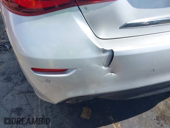 ✅ 2016 Infiniti Q70 • VIN: JN1BY1AP0GM220005 • Lot: 42830614. Listed on IAAI with 126,232 mi. Free auction sales archive from the USA and detailed vehicle history report at DreamBid. Image 17.