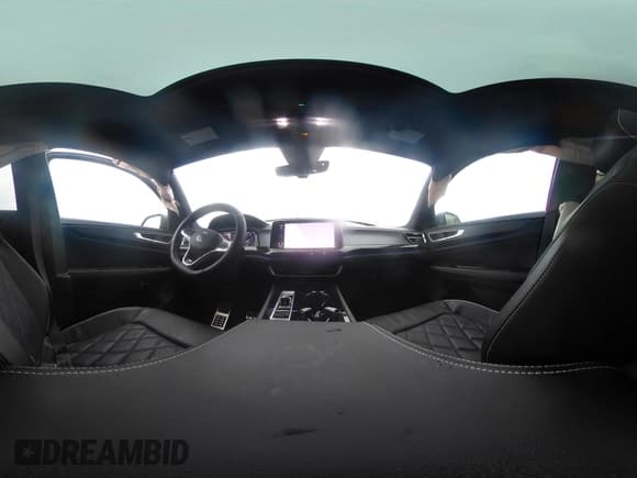 ✅ 2024 Volkswagen Atlas SEL Premium R-Line • VIN: 1V2FE2CA0RC253583 • Lot: 41951435. Wystawiony na IAAI z przebiegiem 4 668 mil. Bezpłatny archiwum sprzedaży aukcyjnych z USA i szczegółowy raport historii pojazdu na DreamBid. Zdjęcie 18.