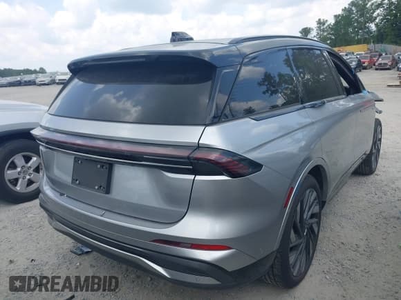 ✅ 2024 Lincoln Nautilus Reserve • VIN: 5LMPJ8K41RJ826740 • Лот: 43027486. Опубликован ранее на IAAI с пробегом 15 358 миль. Бесплатный доступ к архиву аукционных продаж из США и подробный отчёт об истории автомобиля на DreamBid. Изображение 4.