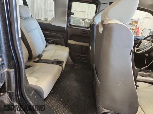 ✅ 2008 Honda Element EX • VIN: 5J6YH28778L017729 • Лот: 91863265. Опубликован ранее на Copart с пробегом 182 081 миль. Бесплатный доступ к архиву аукционных продаж из США и подробный отчёт об истории автомобиля на DreamBid. Изображение 11.