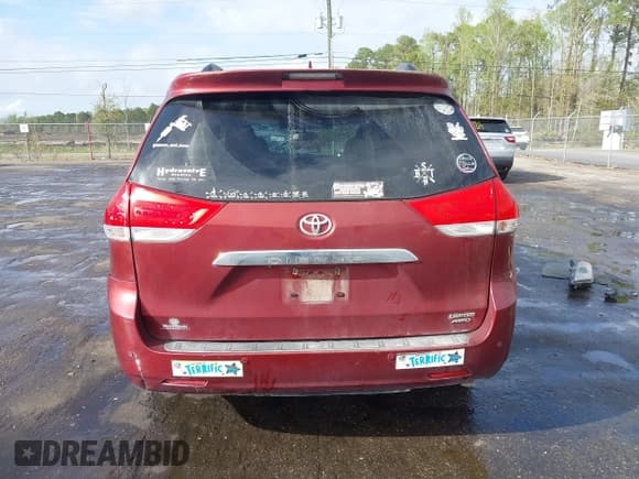 ✅ 2013 Toyota Sienna XLE • VIN: 5TDDK3DC0DS052412 • Lot: 41850630. Listed on IAAI with Not provided. Free auction sales archive from the USA and detailed vehicle history report at DreamBid. Image 16.