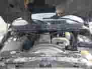 2004 Dodge 3500 ST z VIN 3D7LU38C84G204635, wystawiony jako IAAI lot #41544580 z przebiegiem Nie podano mil oraz . Historia ofert i sprzedaży dostępna na DreamBid. Obrazek 10.