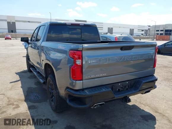 ✅ 2019 Chevrolet Silverado 1500 LT Trail Boss • VIN: 3GCPYFED3KG218678 • Лот: 42990204. Опубликован ранее на IAAI с пробегом 104 834 миль. Бесплатный доступ к архиву аукционных продаж из США и подробный отчёт об истории автомобиля на DreamBid. Изображение 3.