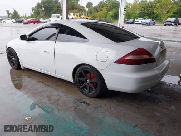 2005 Honda Accord LX with VIN 1HGCM71365A015480, listed as a IAAI auction lot 43176475 with 220,405 mi miles and . Bid and sale history available at DreamBid. Image 3.