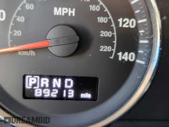 ✅ 2010 Jeep Commander Sport • VIN: 1J4RH4GK9AC147040 • Лот: 51951625. Опубликован ранее на Copart с пробегом 89 213 миль. Бесплатный доступ к архиву аукционных продаж из США и подробный отчёт об истории автомобиля на DreamBid. Изображение 8.