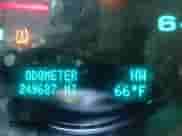 2009 Chevrolet Silverado 1500 LT z VIN 1GCEK29J79Z126226, wystawiony jako IAAI lot #43485064 z przebiegiem 249 687 mil mil oraz . Historia ofert i sprzedaży dostępna na DreamBid. Obrazek 16.