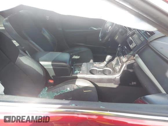 ✅ 2015 Toyota Camry XLE • VIN: 4T1BF1FK6FU970082 • Лот: 43298101. Опубликован ранее на IAAI с пробегом 197 873 миль. Бесплатный доступ к архиву аукционных продаж из США и подробный отчёт об истории автомобиля на DreamBid. Изображение 5.