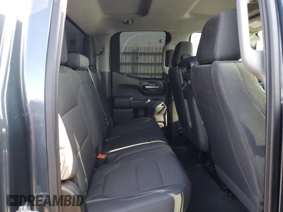 ✅ 2019 Chevrolet Silverado 1500 Custom • VIN: 1GCRWBEH8KZ413573 • Lot: 57072504. Wystawiony na Copart z przebiegiem 53 484 mil. Bezpłatny archiwum sprzedaży aukcyjnych z USA i szczegółowy raport historii pojazdu na DreamBid. Zdjęcie 10.