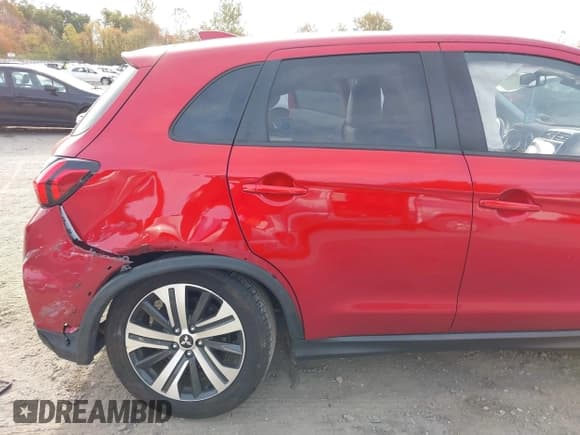 ✅ 2021 Mitsubishi Outlander SE • VIN: JA4APVAU9MU001686 • Lot: 43558244. Listed on IAAI with 60,061 mi. Free auction sales archive from the USA and detailed vehicle history report at DreamBid. Image 6.