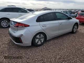 2019 Hyundai Ioniq Blue z VIN KMHC65LC7KU124949, wystawiony jako Copart lot #49966654 z przebiegiem 88 616 mil mil oraz Szkoda całkowita • Salvage title. Historia ofert i sprzedaży dostępna na DreamBid. Obrazek 3.