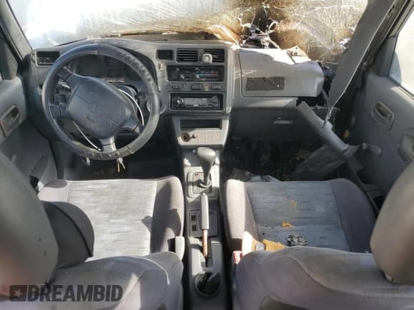 ✅ 1997 Toyota RAV4 • VIN: JT3GP10V7V0010466 • Lot: 73437884. Wystawiony na Copart z przebiegiem Nie podano. Bezpłatny archiwum sprzedaży aukcyjnych z USA i szczegółowy raport historii pojazdu na DreamBid. Zdjęcie 8.