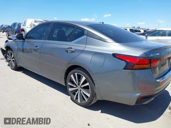 ✅ 2021 Nissan Altima SR • VIN: 1N4BL4CWXMN344330 • Lot: 42323049. Wystawiony na IAAI z przebiegiem 124 420 mil. Bezpłatny archiwum sprzedaży aukcyjnych z USA i szczegółowy raport historii pojazdu na DreamBid. Zdjęcie 3.