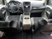 ✅ 2016 Chrysler Town & Country Limited • VIN: 2C4RC1JG9GR232418 • Lot: 70894385. Wystawiony na Copart z przebiegiem 144 586 mil. Bezpłatny archiwum sprzedaży aukcyjnych z USA i szczegółowy raport historii pojazdu na DreamBid. Zdjęcie 8.