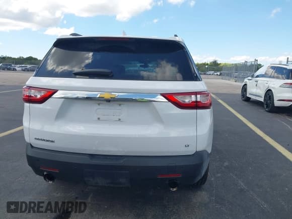 ✅ 2020 Chevrolet Traverse LT • VIN: 1GNERHKW9LJ296542 • Lot: 43376138. Wystawiony na IAAI z przebiegiem 51 214 mil. Bezpłatny archiwum sprzedaży aukcyjnych z USA i szczegółowy raport historii pojazdu na DreamBid. Zdjęcie 16.