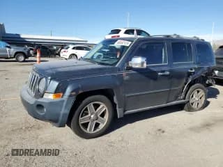 ✅ 2007 Jeep Patriot Limited • VIN: 1J8FT48W57D298185 • Lot: 86932124. Listed on Copart with 186,023 mi. Free auction sales archive from the USA and detailed vehicle history report at DreamBid. Image 1.
