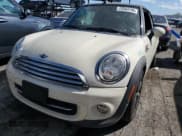 ✅ 2014 MINI Convertible • VIN: WMWZN3C59ET569823 • Лот: 72543194. Опубликован ранее на Copart с пробегом 56 730 миль. Бесплатный доступ к архиву аукционных продаж из США и подробный отчёт об истории автомобиля на DreamBid. Изображение 5.