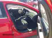 2015 Chevrolet Cruze LT z VIN 1G1PC5SB4F7177368, wystawiony jako IAAI lot #43439452 z przebiegiem 88 678 mil mil oraz . Historia ofert i sprzedaży dostępna na DreamBid. Obrazek 5.