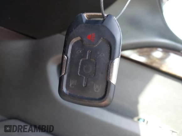 ✅ 2019 Chevrolet Tahoe LT • VIN: 1GNSKBKC3KR265748 • Lot: 41965982. Listed on IAAI with 182,006 mi. Free auction sales archive from the USA and detailed vehicle history report at DreamBid. Image 11.