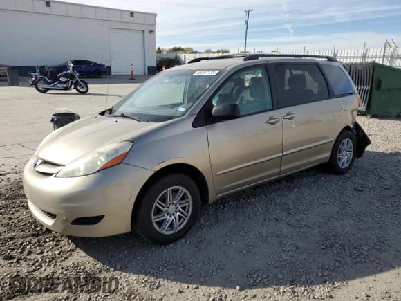 ✅ 2007 Toyota Sienna LE • VIN: 5TDZK23C77S037718 • Lot: 85397135. Listed on Copart with 182,843 mi. Free auction sales archive from the USA and detailed vehicle history report at DreamBid. Image 1.