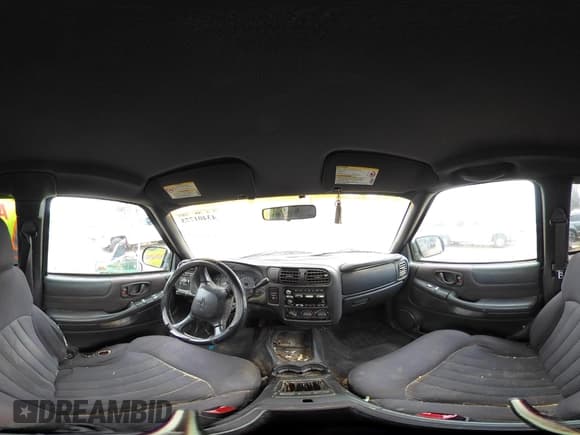 ✅ 2003 Chevrolet S-10 LS • VIN: 1GCCS19XX38175388 • Лот: 43401773. Опубликован ранее на IAAI с пробегом 229 451 миль. Бесплатный доступ к архиву аукционных продаж из США и подробный отчёт об истории автомобиля на DreamBid. Изображение 18.