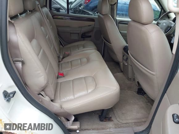 ✅ 2003 Ford Explorer • VIN: 1FMZU85W53ZB39205 • Lot: 42686675. Listed on IAAI with 95,499 mi. Free auction sales archive from the USA and detailed vehicle history report at DreamBid. Image 8.