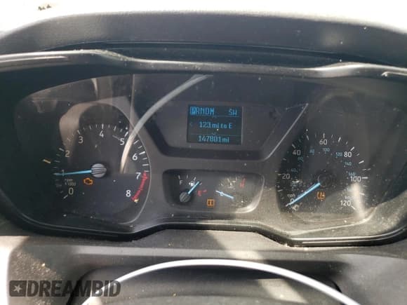 ✅ 2018 Ford Transit Passenger XL • VIN: 1FBZX2YM5JKB09425 • Lot: 54478675. Wystawiony na Copart z przebiegiem 147 801 mil. Bezpłatny archiwum sprzedaży aukcyjnych z USA i szczegółowy raport historii pojazdu na DreamBid. Zdjęcie 9.