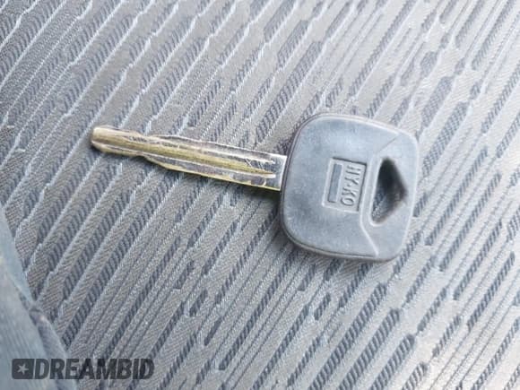 ✅ 2002 Toyota RAV4 • VIN: JTEHH20V926051527 • Lot: 42413330. Listed on IAAI with 141,651 mi. Free auction sales archive from the USA and detailed vehicle history report at DreamBid. Image 11.