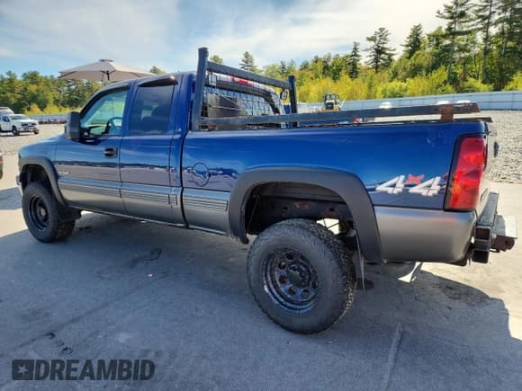 ✅ 2000 Chevrolet Silverado 1500 LS • VIN: 2GCEK19VXY1307907 • Lot: 84819545. Wystawiony na Copart z przebiegiem 297 791 mil. Bezpłatny archiwum sprzedaży aukcyjnych z USA i szczegółowy raport historii pojazdu na DreamBid. Zdjęcie 2.