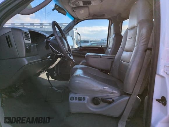 ✅ 2003 Ford F-350 XL • VIN: 1FTSW31P73EC22286 • Lot: 45991425. Listed on Copart with 151,923 mi. Free auction sales archive from the USA and detailed vehicle history report at DreamBid. Image 7.