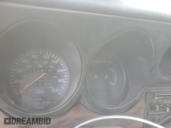 ✅ 1991 Dodge Cargo • VIN: 2B6HB21Y0MK446445 • Lot: 86594415. Listed on Copart with 212,619 mi. Free auction sales archive from the USA and detailed vehicle history report at DreamBid. Image 9.