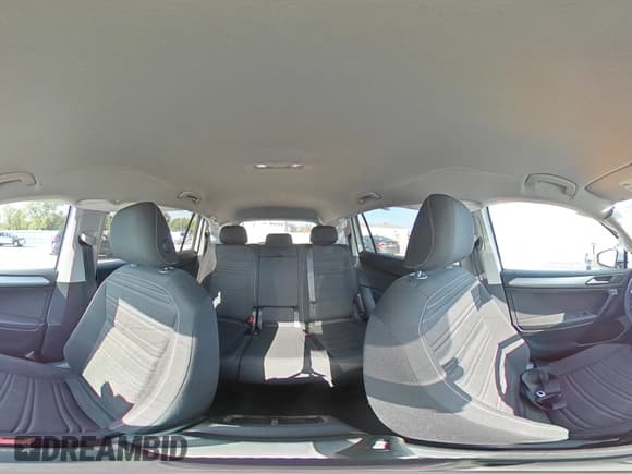 ✅ 2022 Volkswagen Tiguan S • VIN: 3VV0B7AX1NM116926 • Lot: 69102885. Wystawiony na Copart z przebiegiem 48 280 mil. Bezpłatny archiwum sprzedaży aukcyjnych z USA i szczegółowy raport historii pojazdu na DreamBid. Zdjęcie 15.