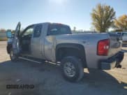 ✅ 2007 Chevrolet Silverado 2500HD Work Truck • VIN: 1GCHK29K17E595421 • Лот: 80913964. Опубликован ранее на Copart с пробегом 190 244 миль. Бесплатный доступ к архиву аукционных продаж из США и подробный отчёт об истории автомобиля на DreamBid. Изображение 2.